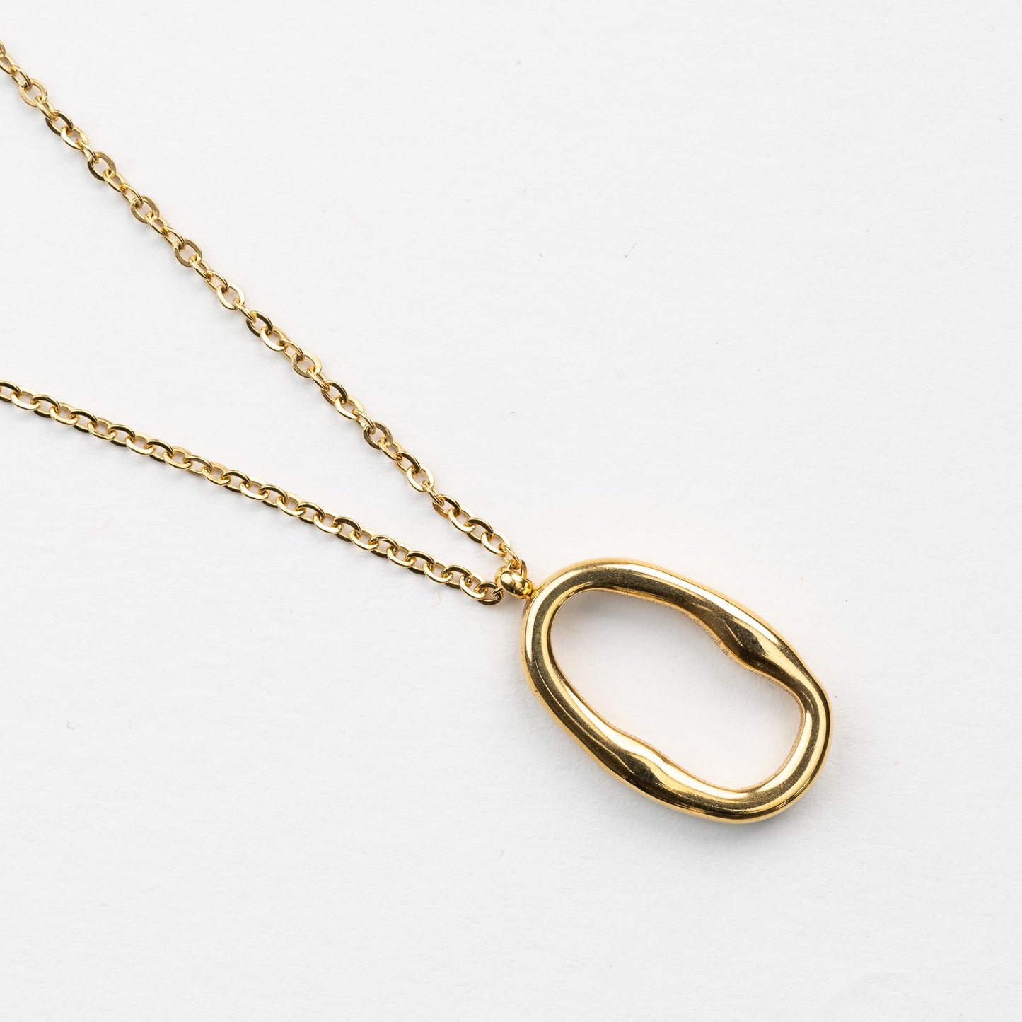 Liana - Oval Necklace